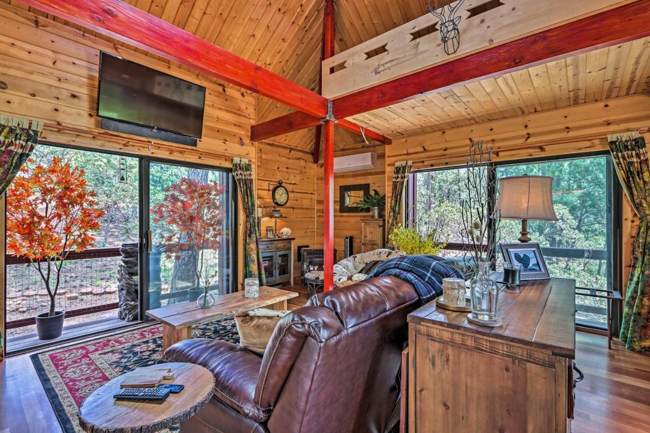 Romantic Strawberryandpine Studio Cabin With Deck! ภายนอก รูปภาพ